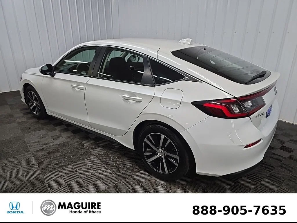Used 2023 White Honda LX image 9