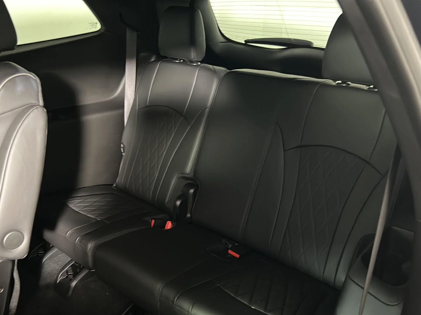 Used 2024 Ebony Twilight Metallic Buick Avenir image 17