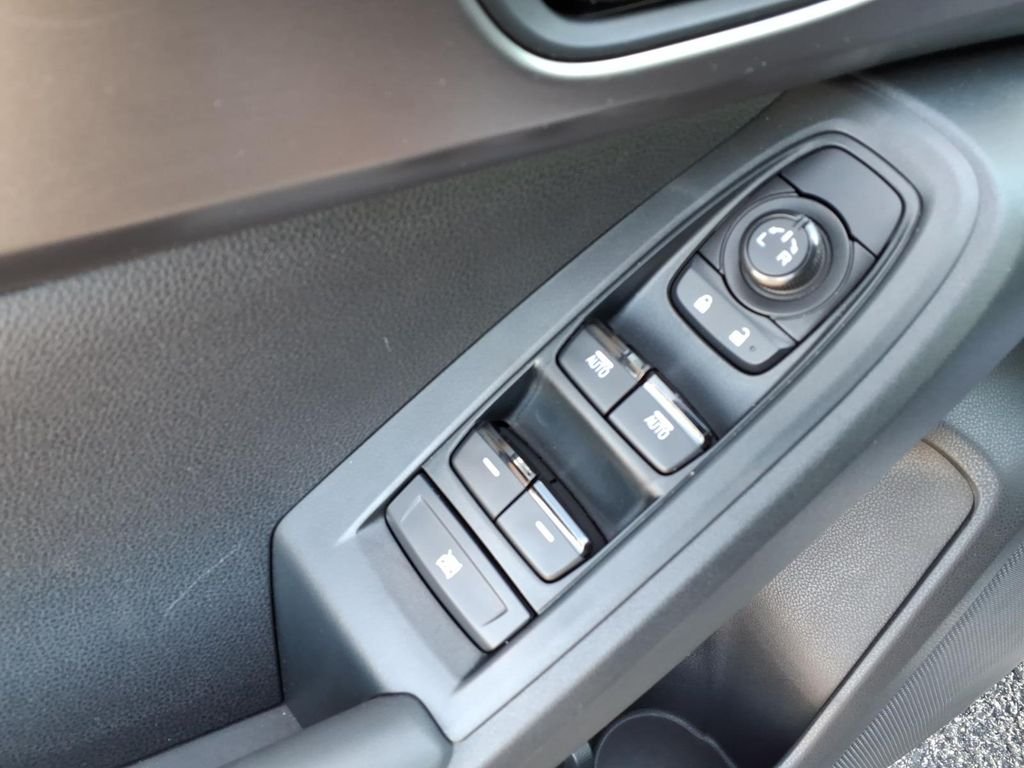 Used 2025 Ice Silver Metallic Subaru Base image 15