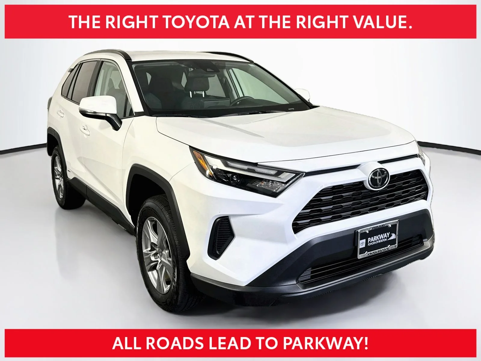 Certified Used 2025 White Toyota XLE image 1
