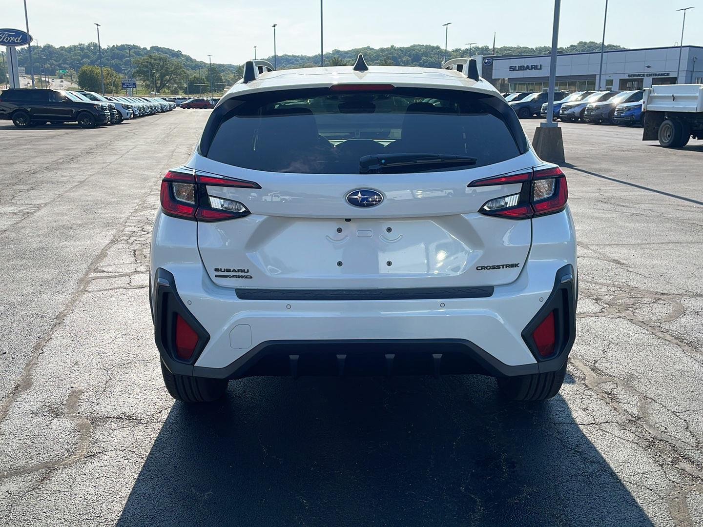 New 2026 CRYSTAL WHITE PEARL Subaru Limited image 4