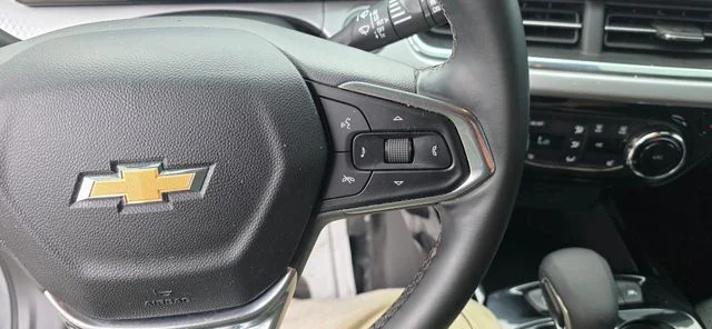 Used 2025 Gray Chevrolet LT image 20