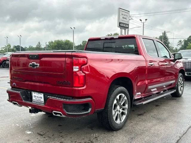 Used 2024 Red Chevrolet High Country image 11