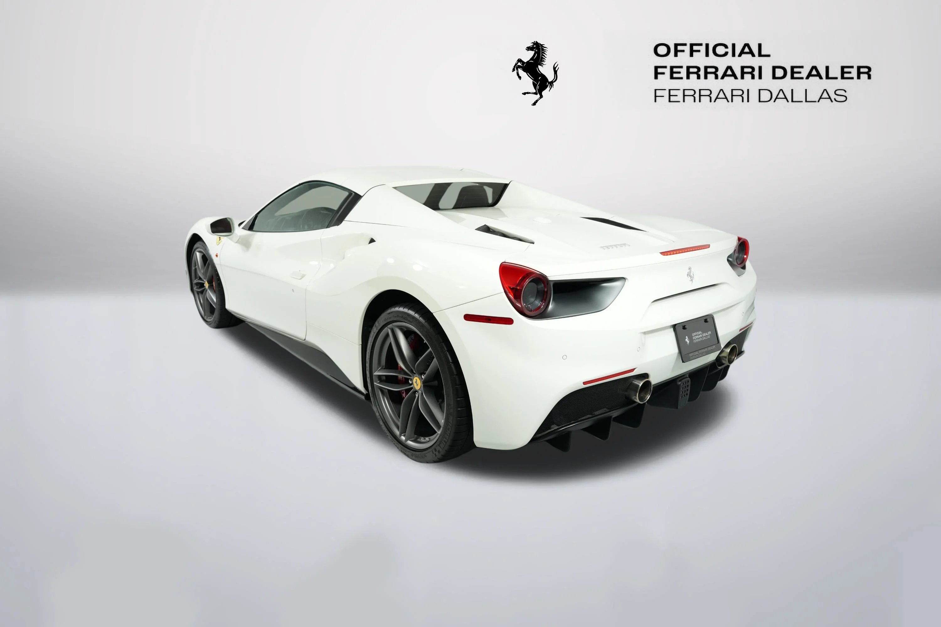 2017 Ferrari 488 GTB Base - Photo 11