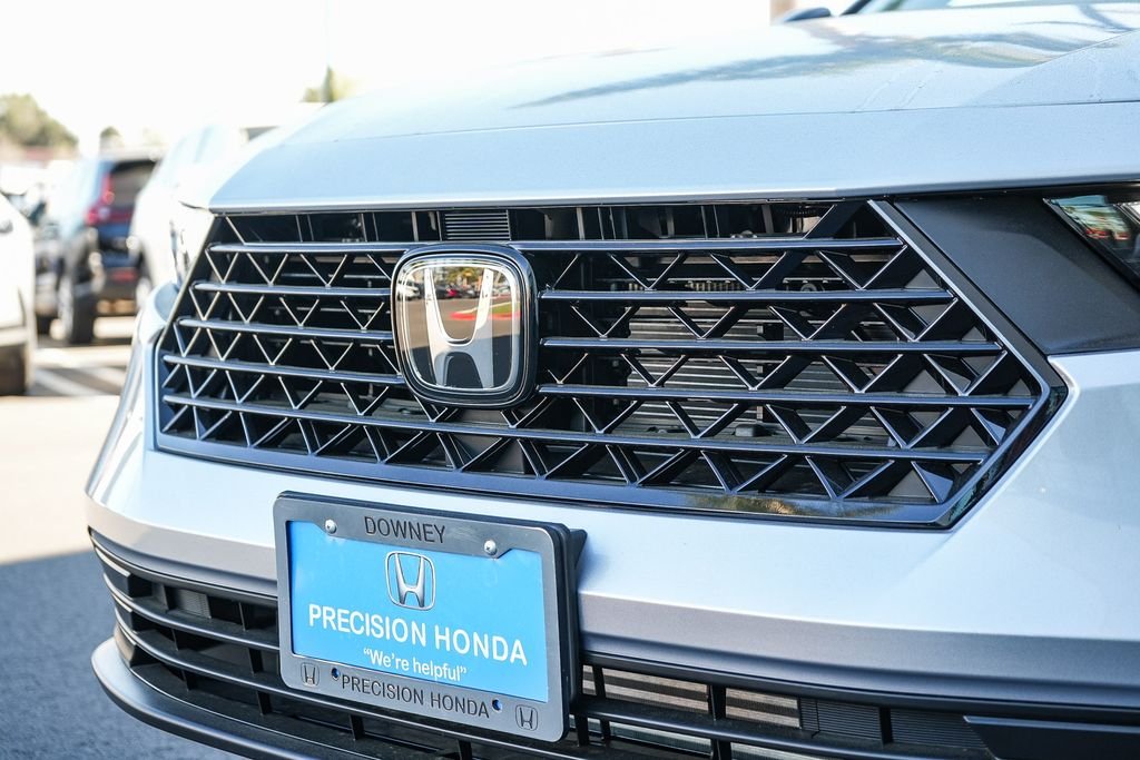 New 2026 Solar Silver Metallic Honda SE image 6
