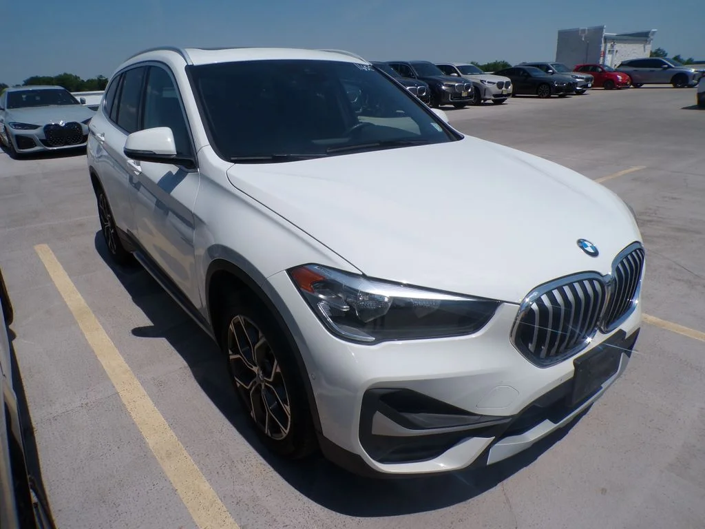 2021 BMW X1 xDrive28i's photo