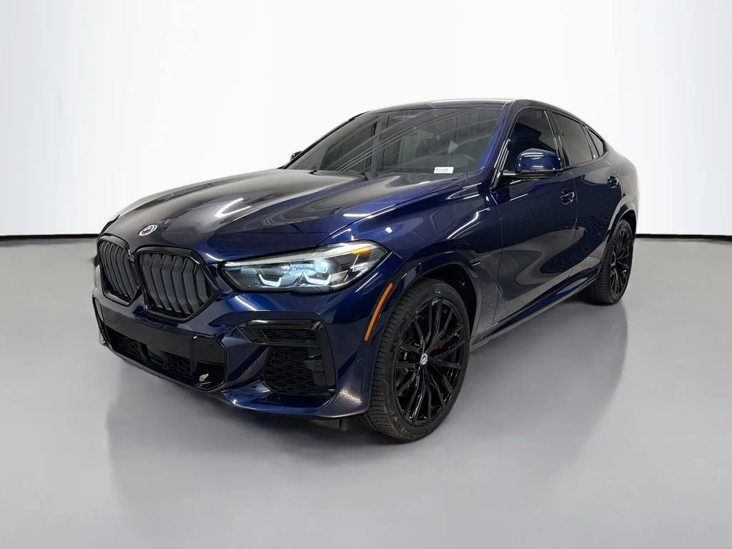 2023 BMW X6 M50i's photo