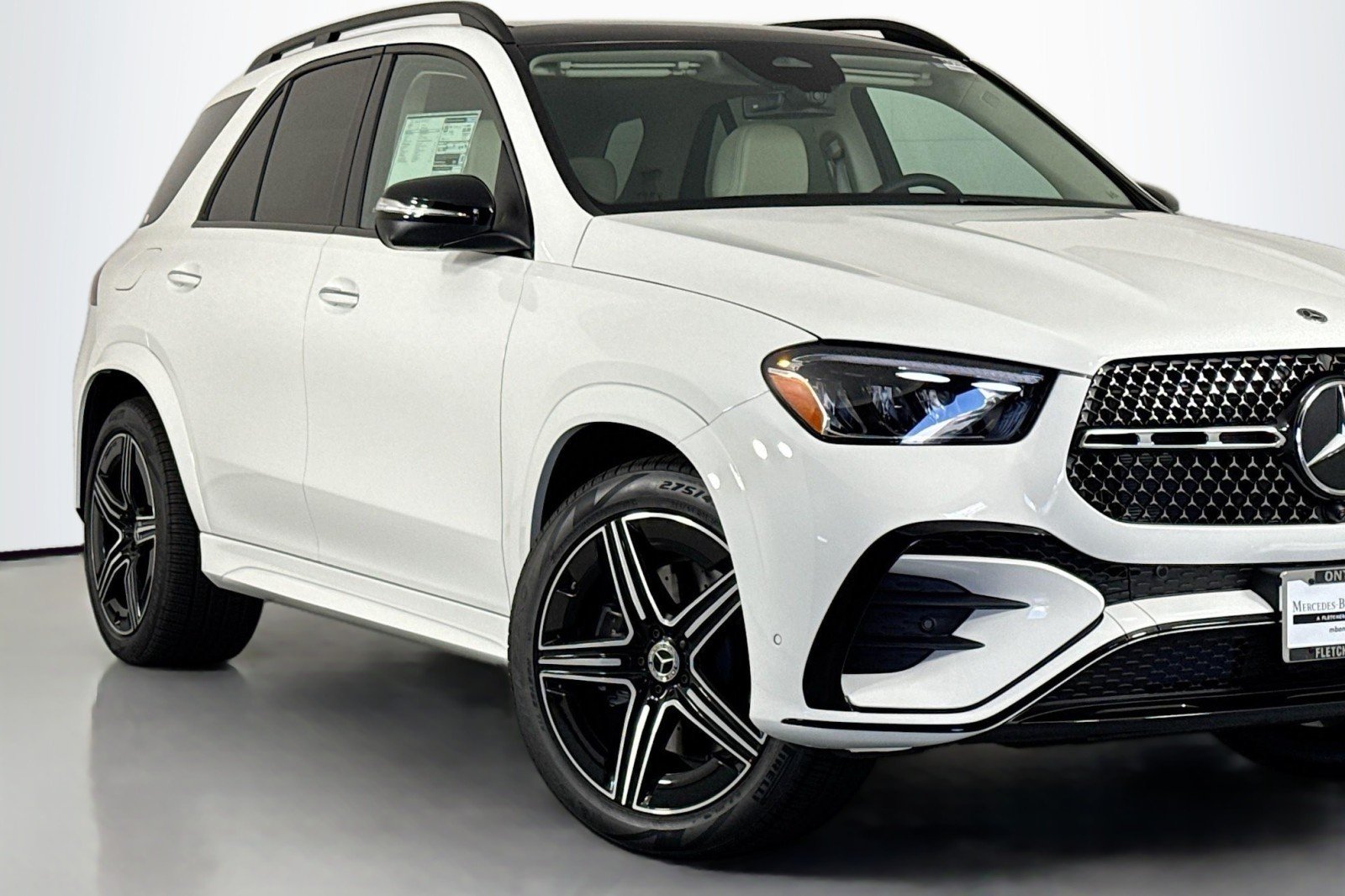 New 2026 Polar White Mercedes-Benz GLE 450 4MATIC® SUV image 13