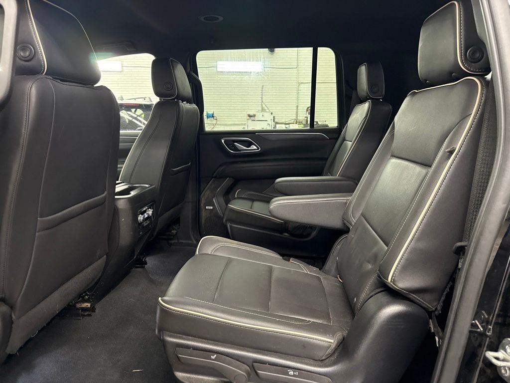 Used 2022 Black GMC SLT image 14
