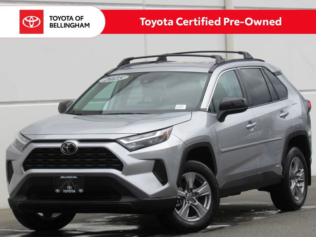 2025 Toyota RAV4 Hybrid LE AWD's photo