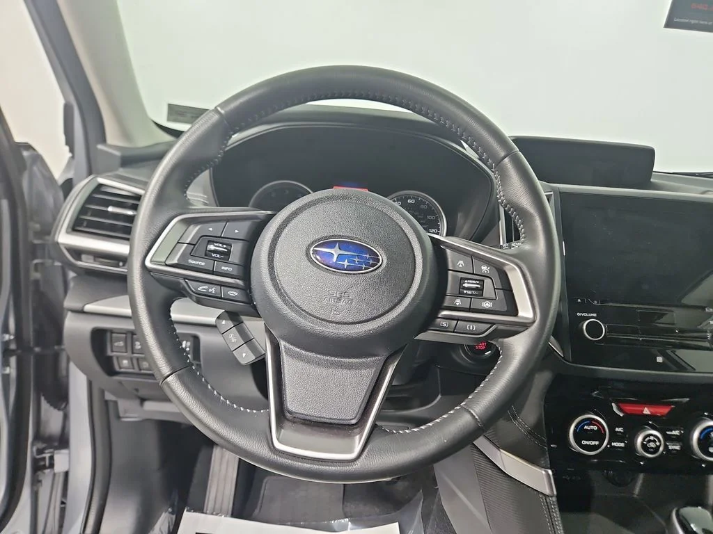 Used 2021 Silver Subaru Limited image 15