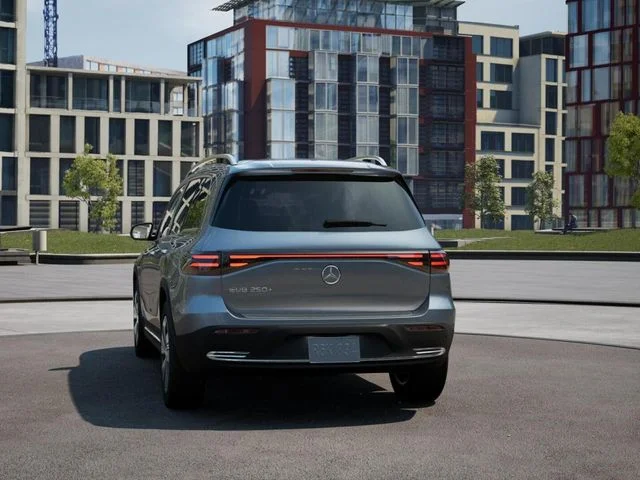 Used 2025 Silver Mercedes-Benz 250+ image 28