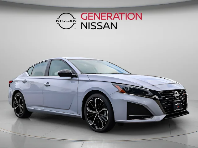Certified Used 2025 Gray Nissan 2.5 SR image 1