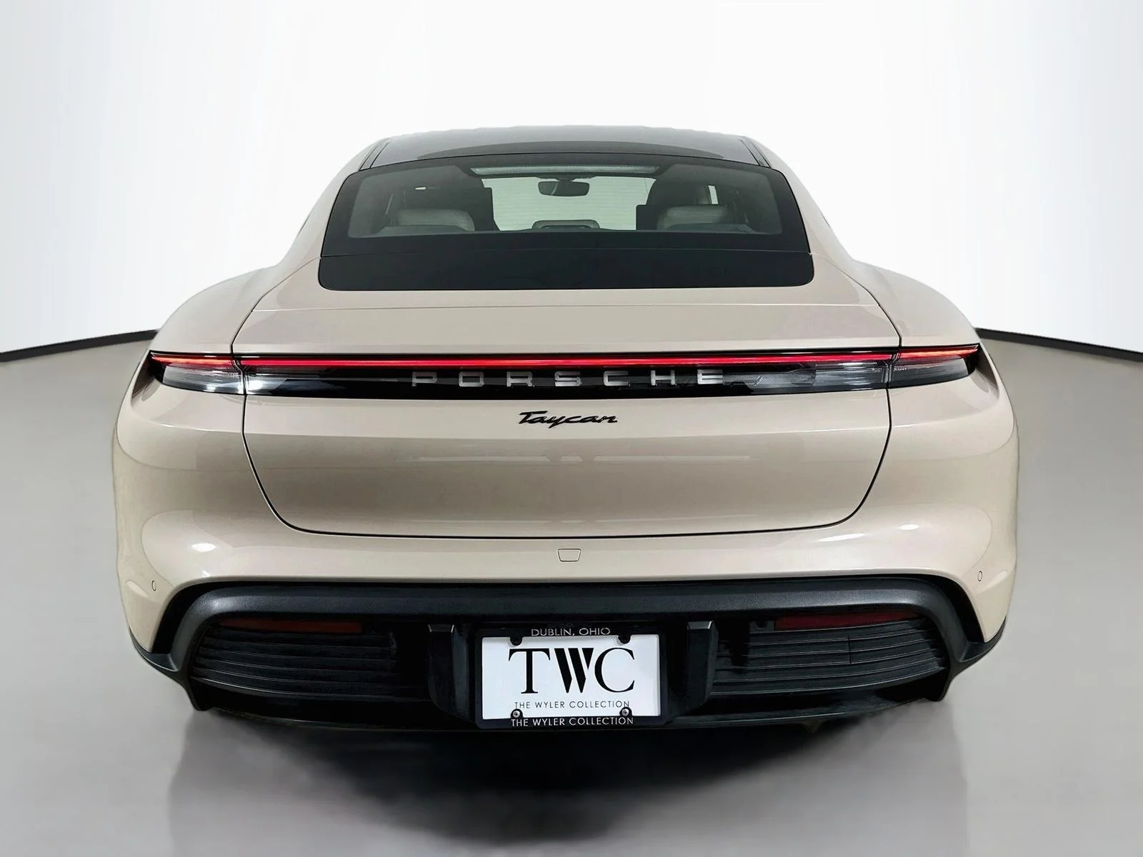 2023 Porsche Taycan Base - Photo 6