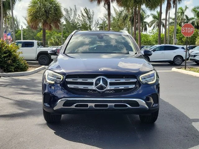 Used 2021 Blue Mercedes-Benz GLC 300 image 2