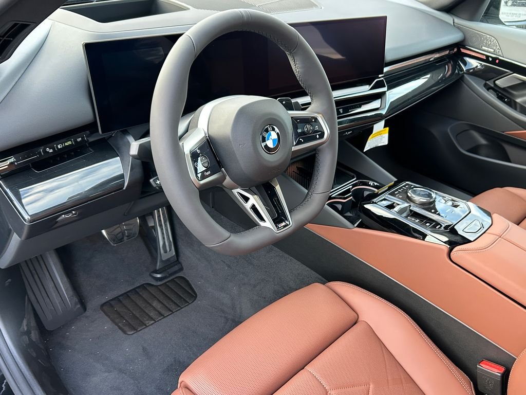 New 2026 Black Sapphire Metallic BMW 530i image 13