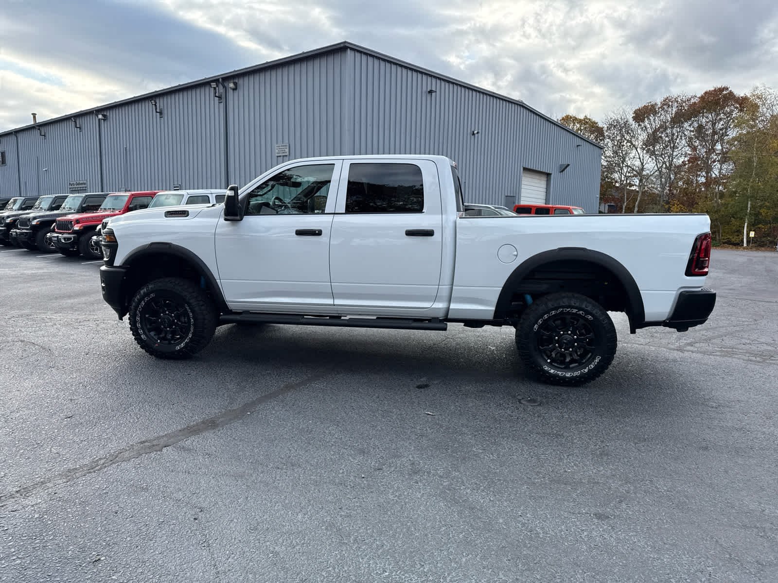 2026 RAM 2500 Tradesman - Photo 6