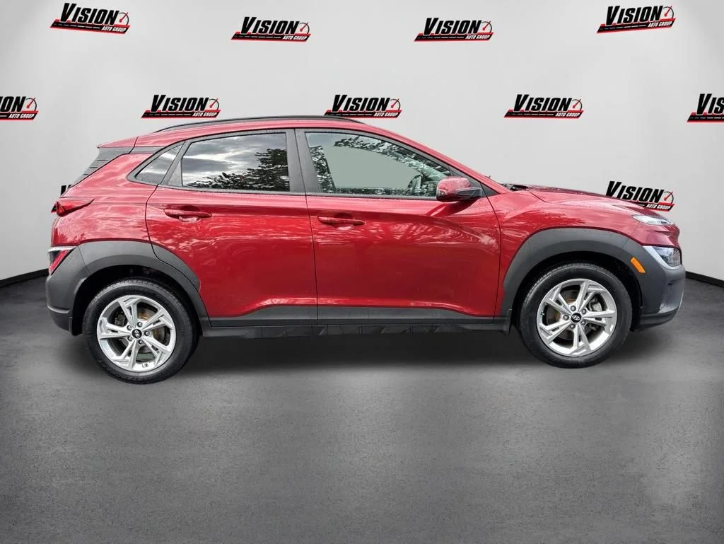 Used 2023 Red Hyundai SEL image 6