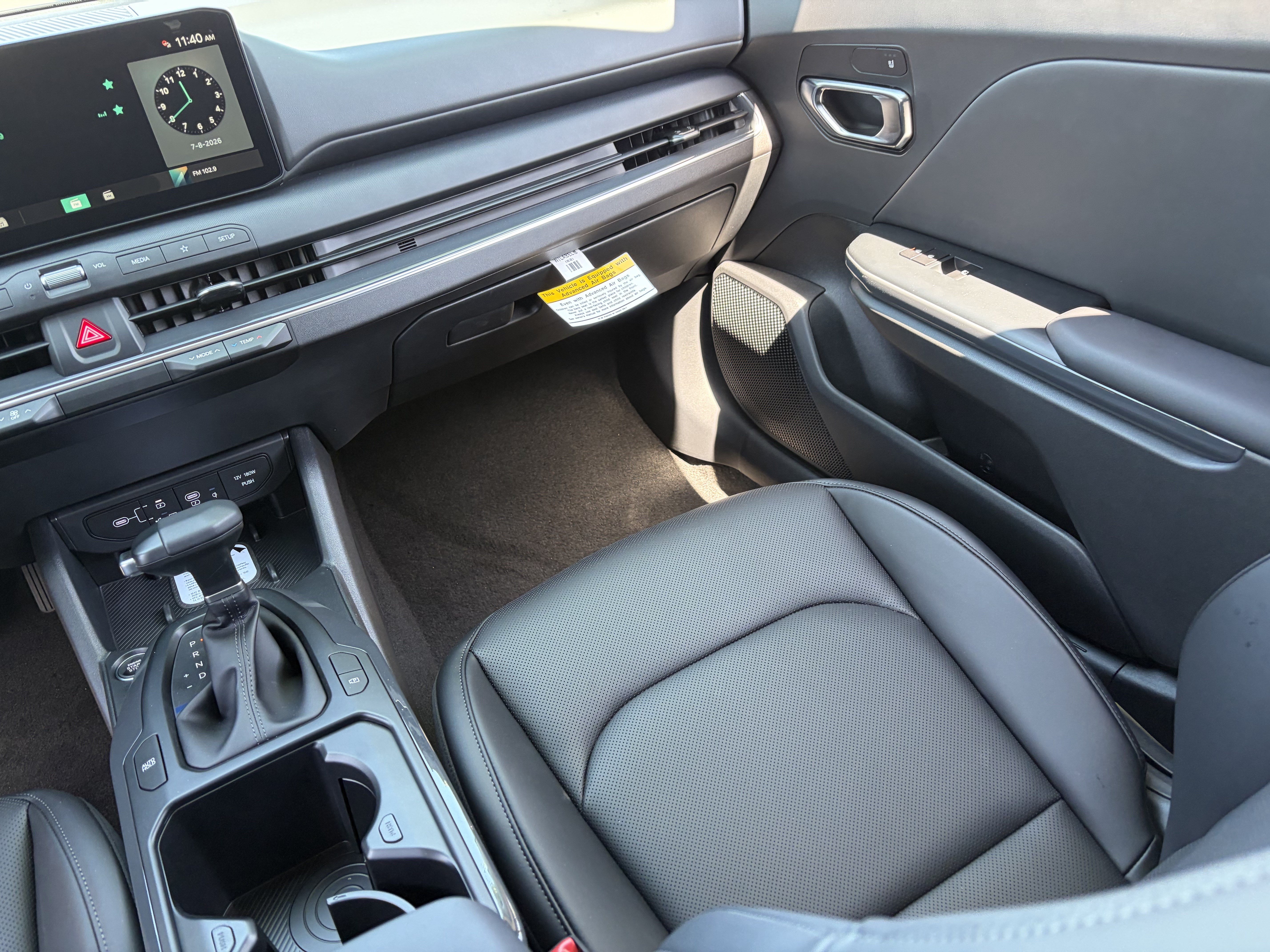 New 2026 Snow White Pearl Kia EX image 14