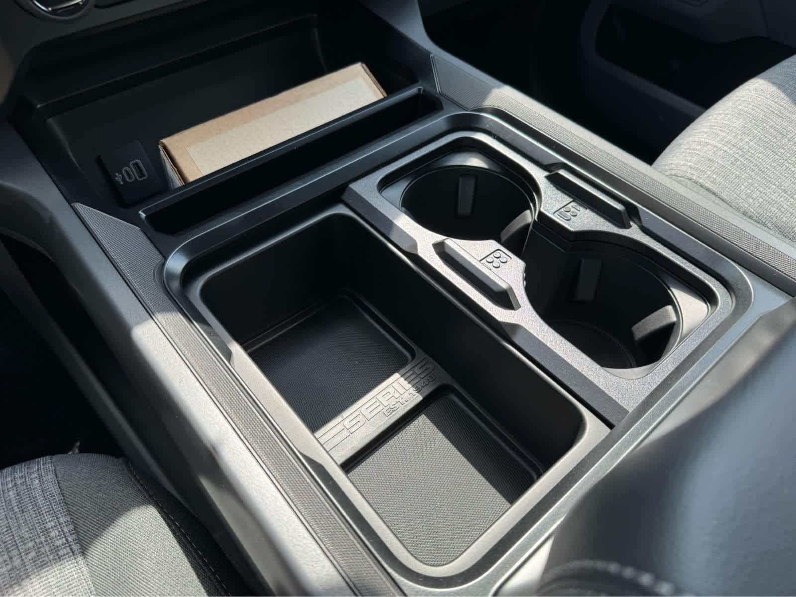 New 2027 Oxford White Ford XLT image 19