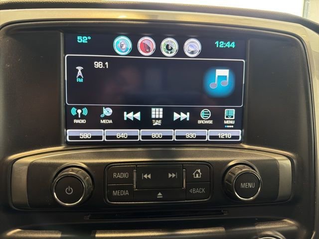 Used 2016 White Chevrolet LTZ image 23