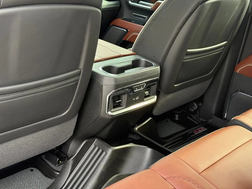 Used 2024 Onyx Black GMC Denali Ultimate image 28