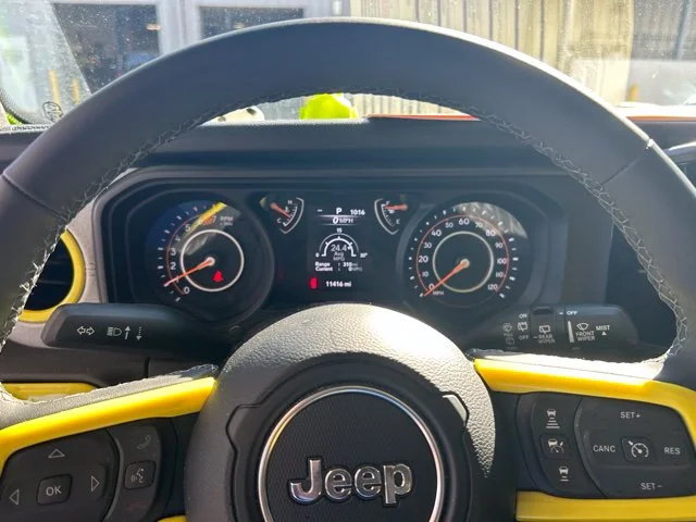 Used 2026 Green Jeep Sport S image 6