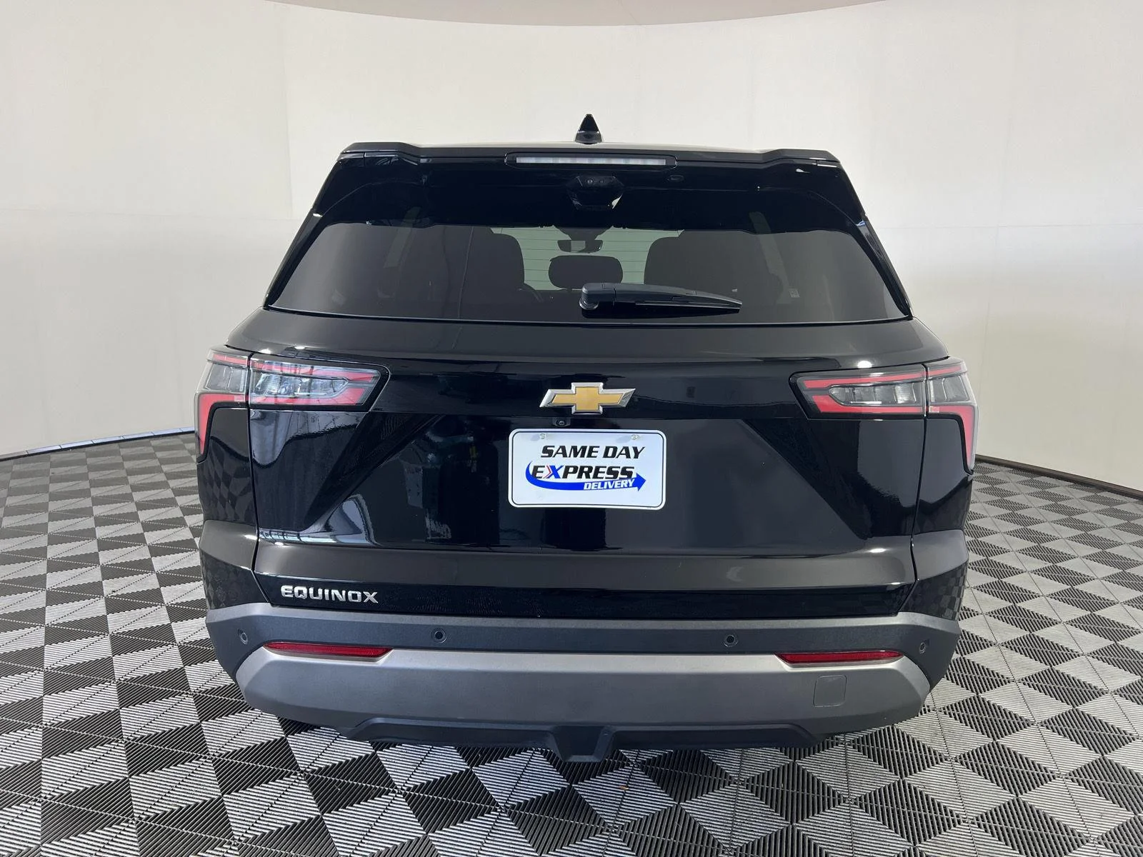 Used 2025 Mosaic Black Metallic Chevrolet LT image 25