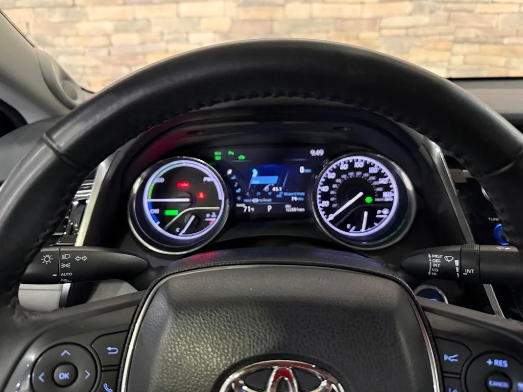 Used 2020 Celestial Silver Metallic Toyota XLE image 15