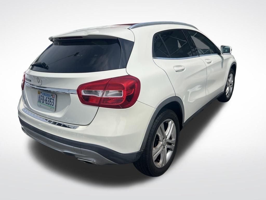Used 2015 White Mercedes-Benz GLA 250 image 3