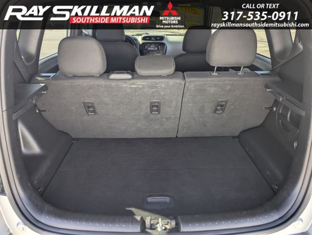 Used 2017 Silver Kia Plus image 9