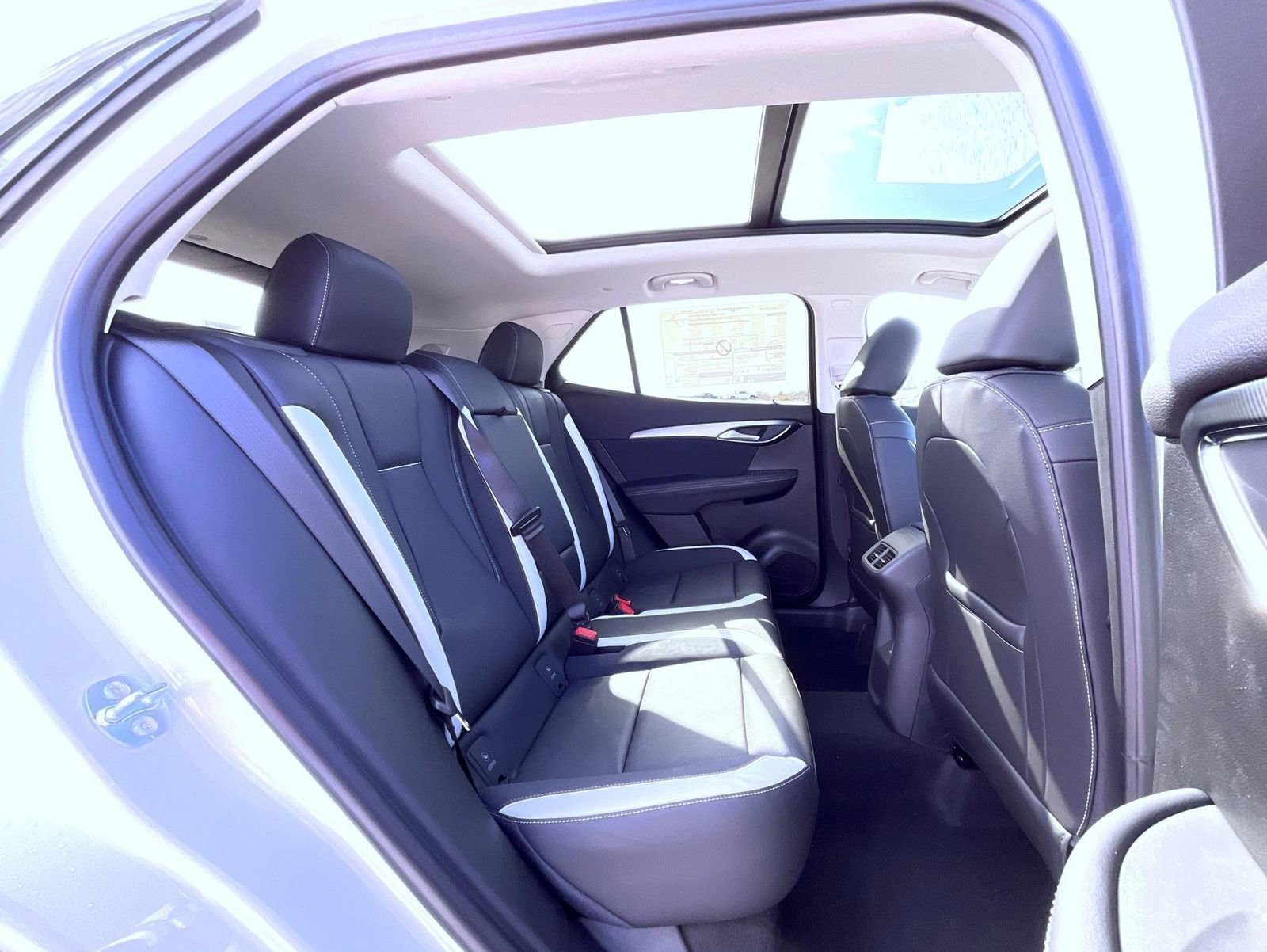 2026 Buick Envision Sport Touring - Photo 18