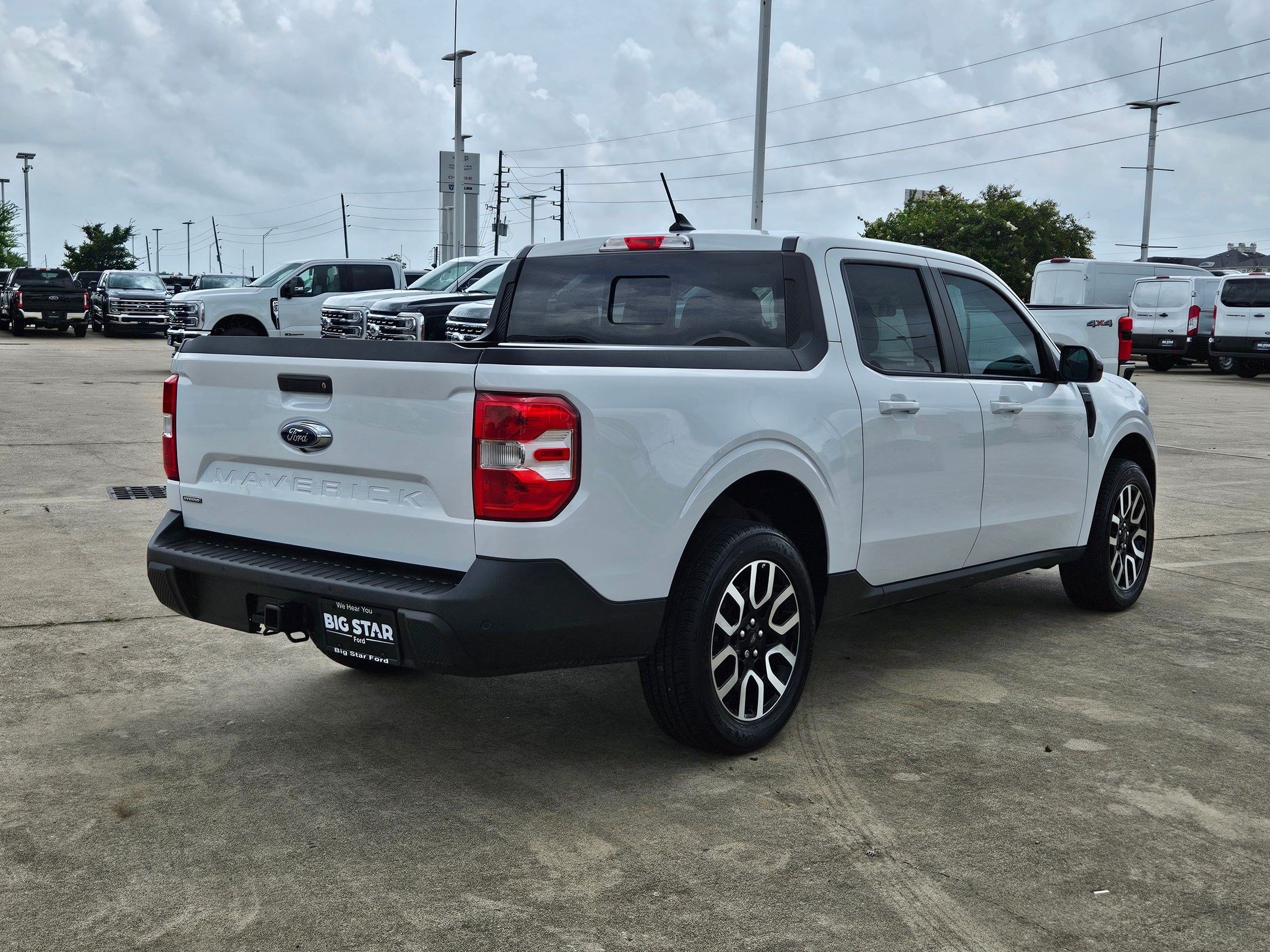 Used 2024 Blue Ford Lariat image 3