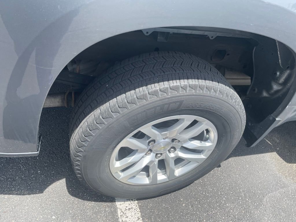 Used 2020 Gray Chevrolet LT image 9