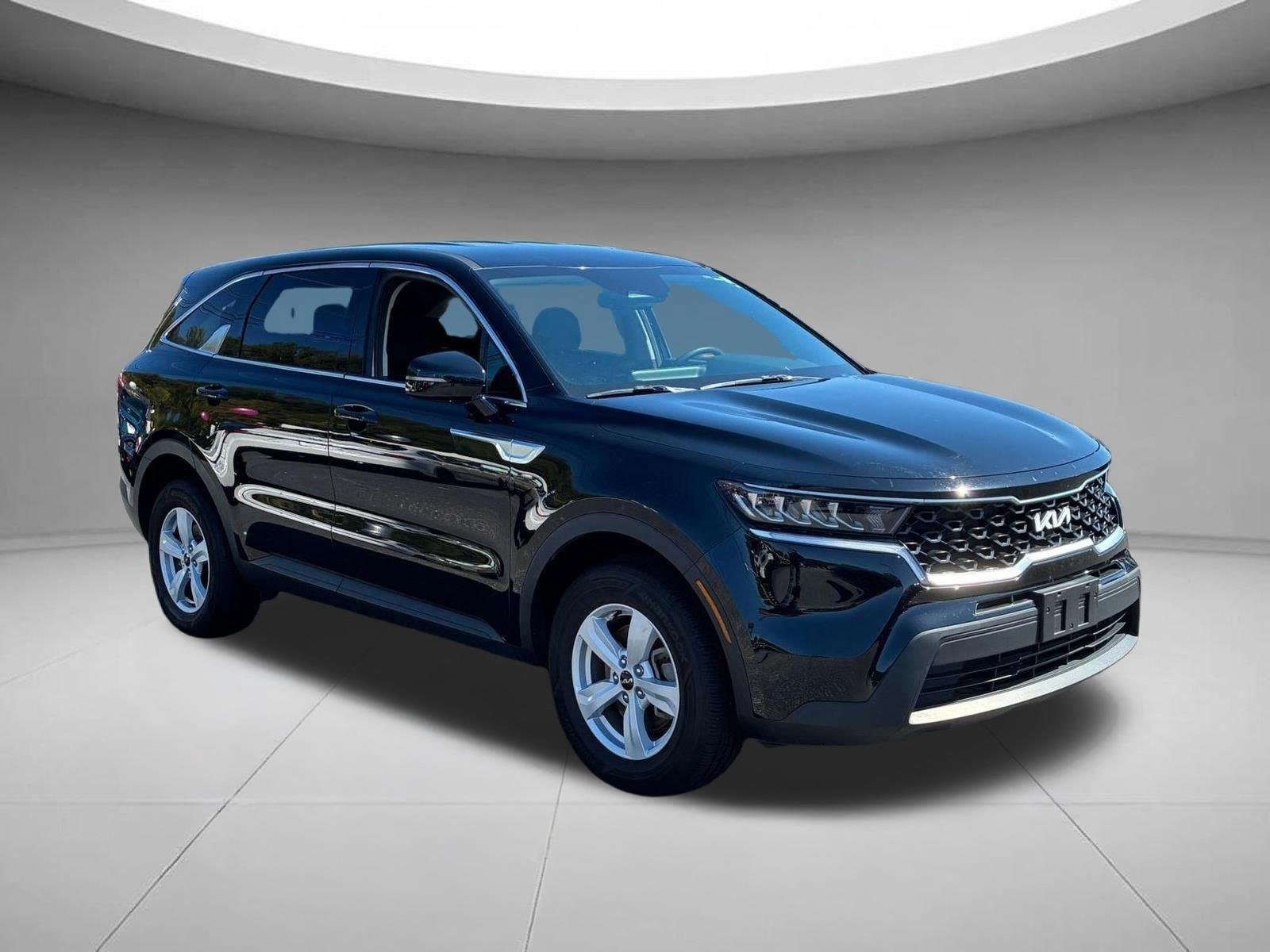 Used 2022 Ebony Black Kia LX image 3