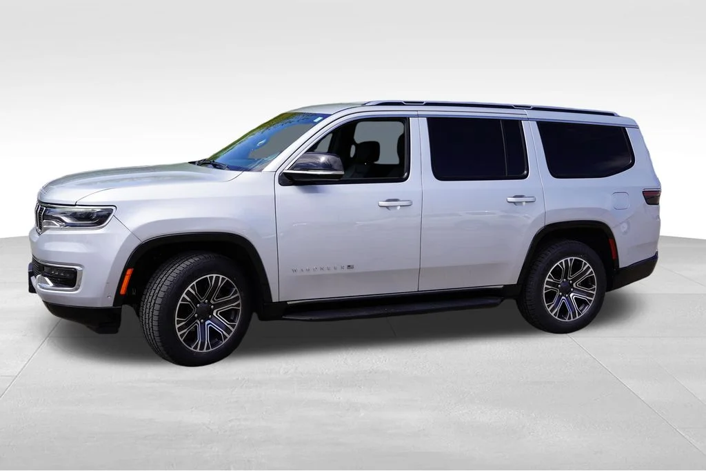 Used 2024 Silver Zynith Jeep Series II image 10