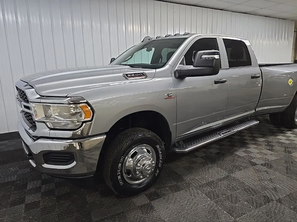 Used 2024 Silver Ram Tradesman image 8