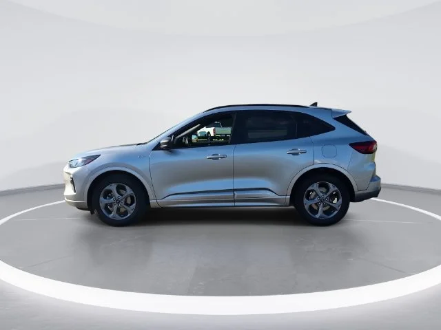 Used 2023 Silver Ford ST-Line image 5