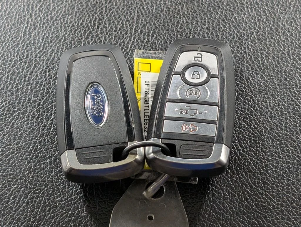Certified Used 2020 Blue Jeans Metallic Ford Lariat image 34