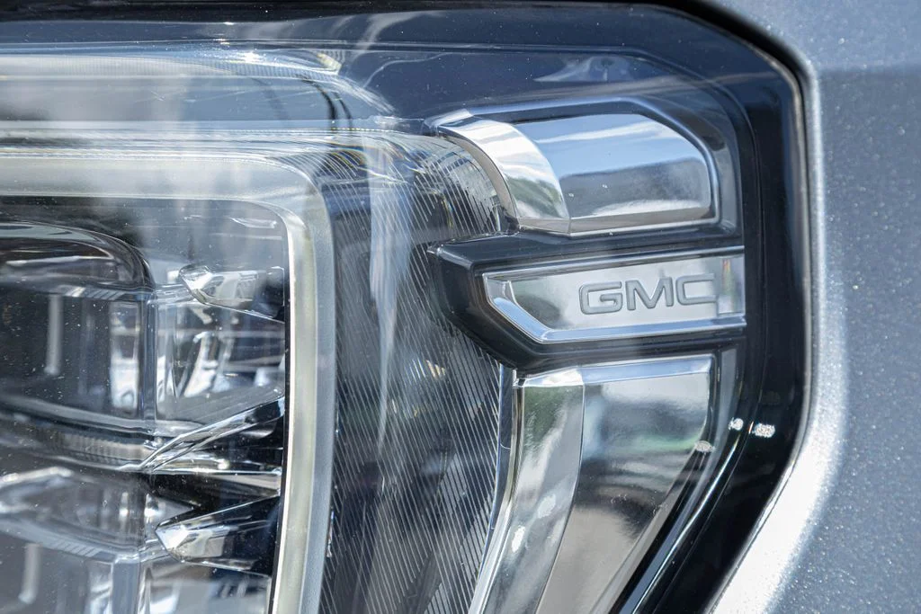 Used 2022 Gray GMC SLE image 19