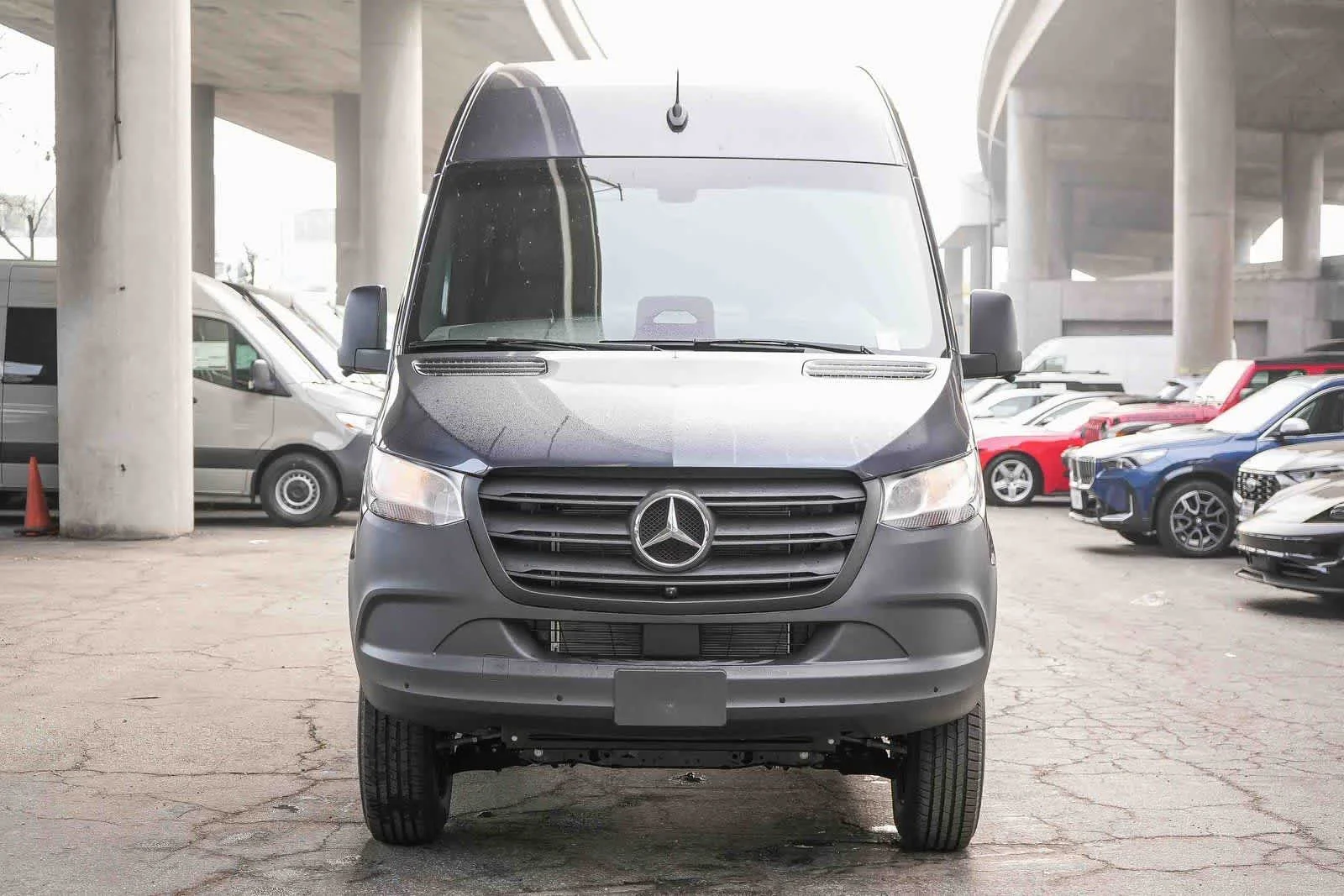 New 2026 Tenorite Gray Metallic Mercedes-Benz Cargo 144WB High Roof AWD 2.0L I4 Diesel Turbo HO image 29