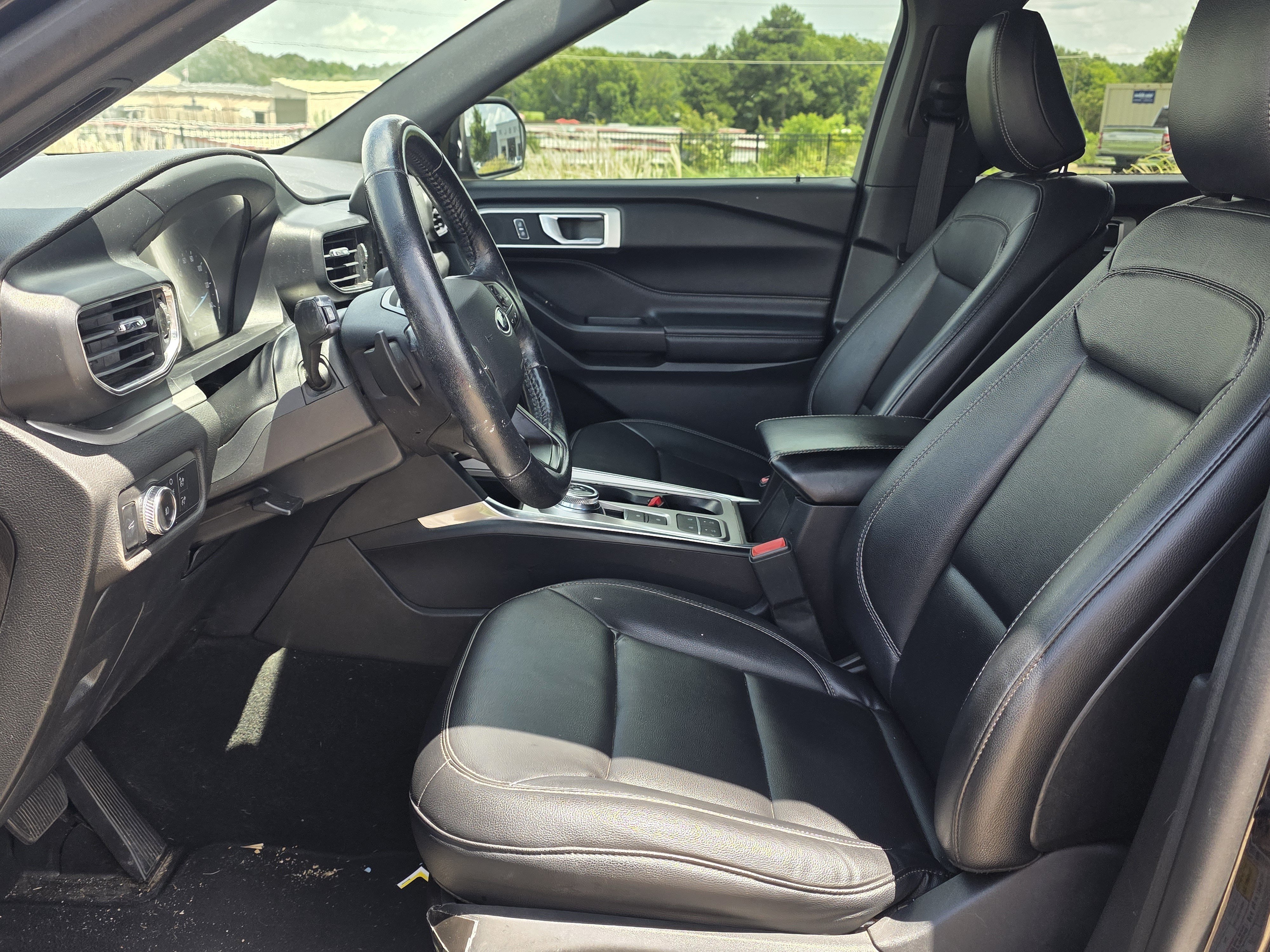 Used 2020 Black Metallic Ford XLT image 7