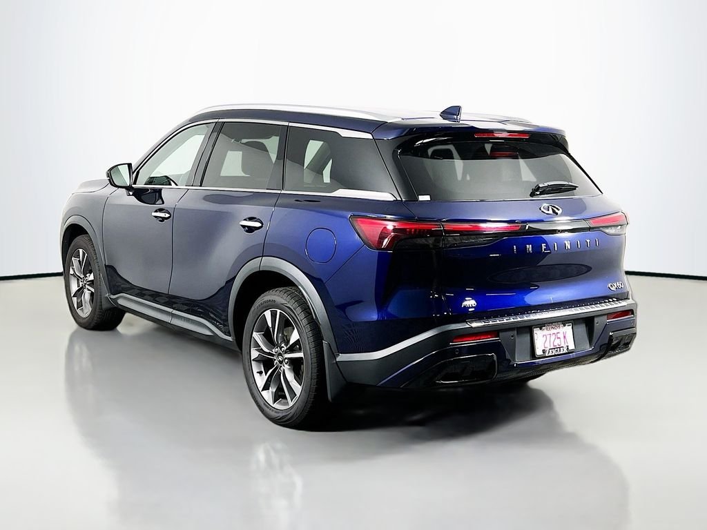 Used 2023 Blue INFINITI LUXE image 5