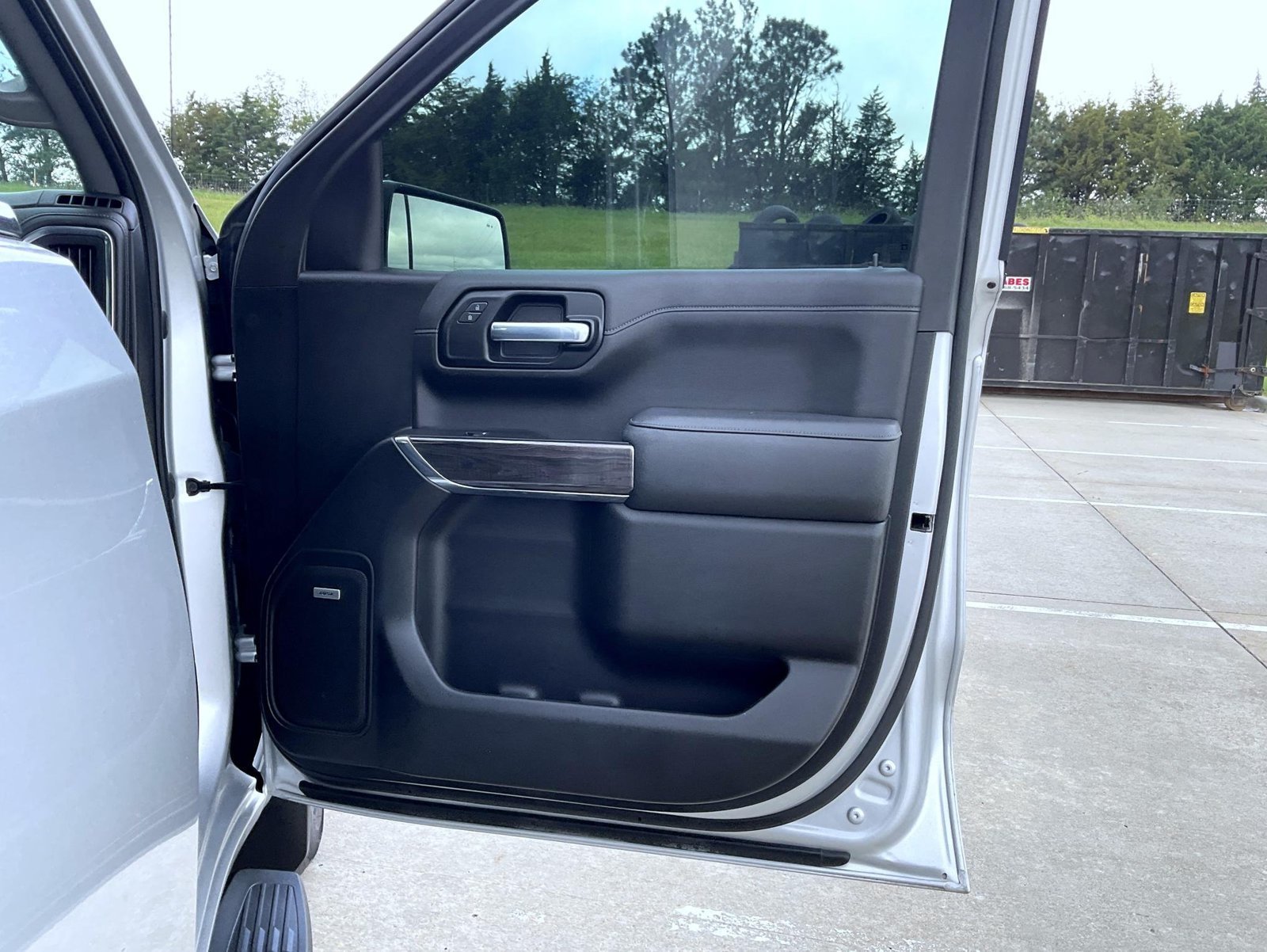 Used 2021 Silver Chevrolet LTZ image 17