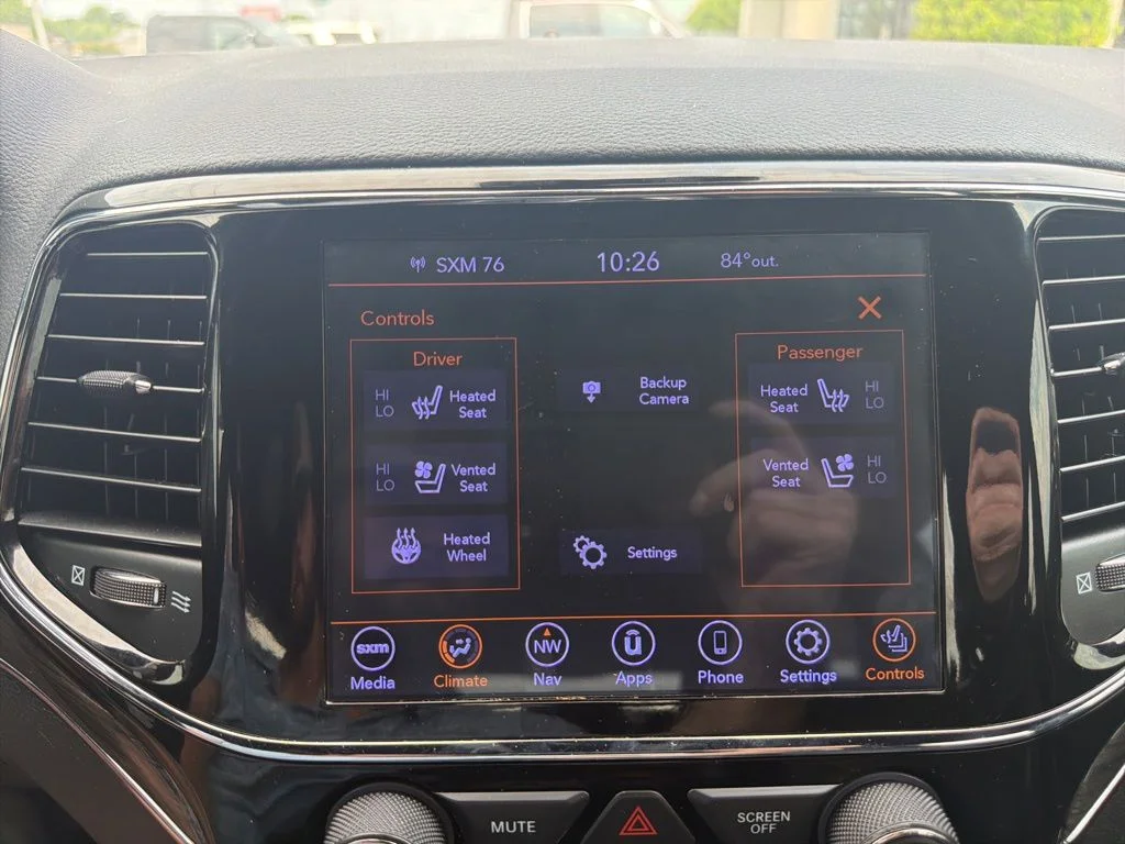 Used 2020 Black Jeep Overland image 39