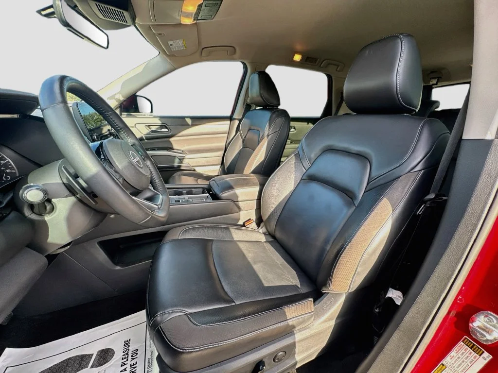 Used 2024 Red Nissan SL image 25