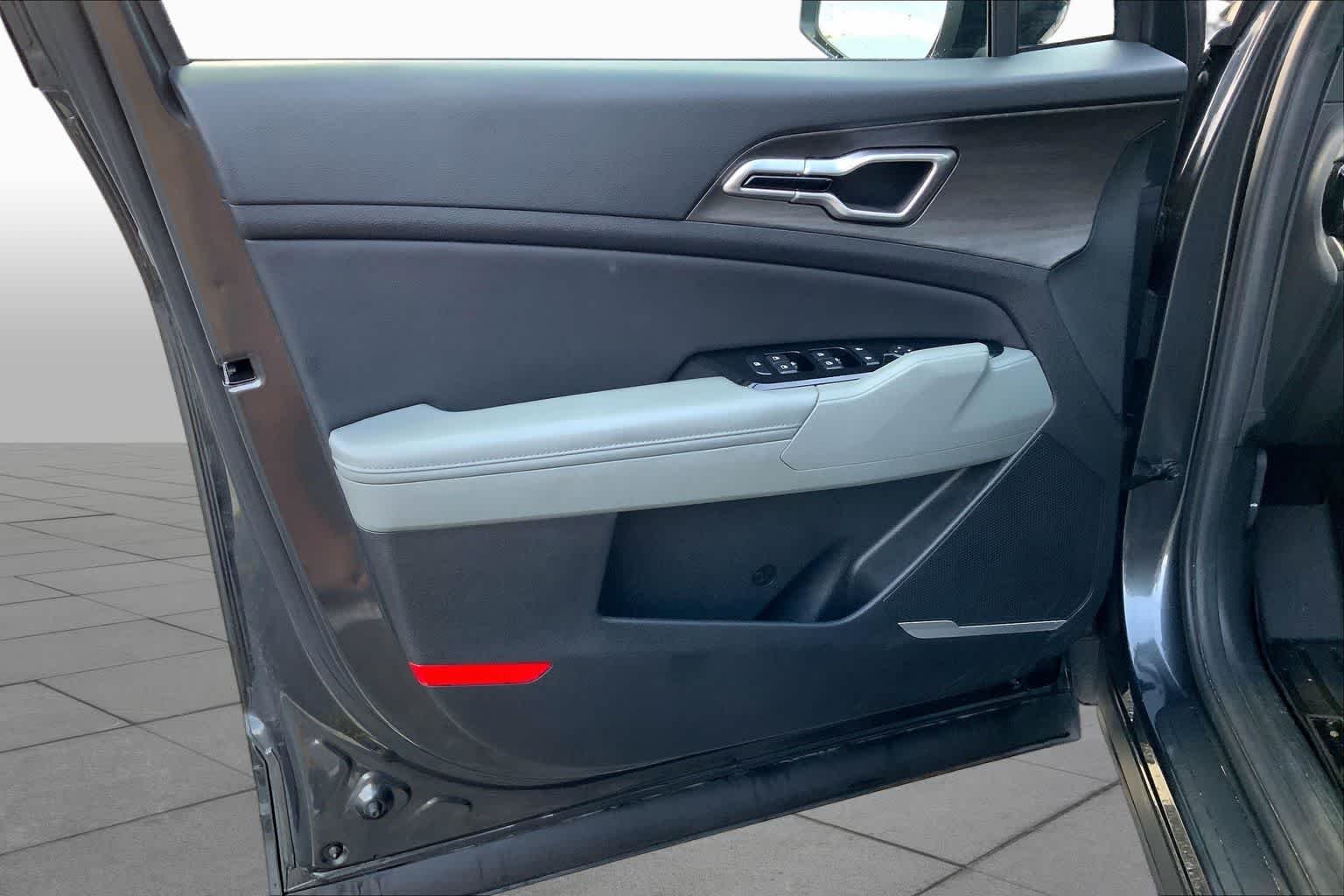 Used 2023 Gravity Gray Kia X-Line image 21