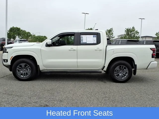 Used 2025 White Nissan Crew Cab SV 4x4 image 34