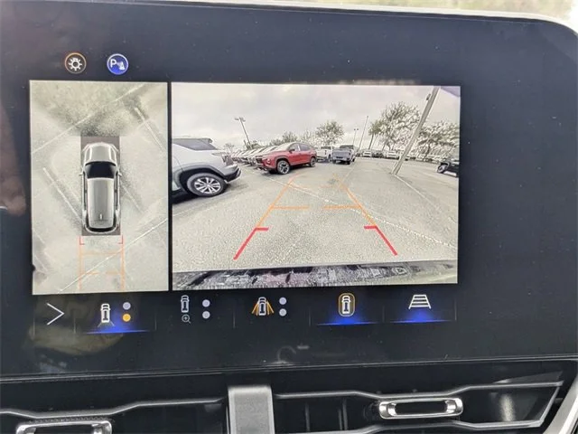 2025 Chevrolet Equinox LT - Photo 23