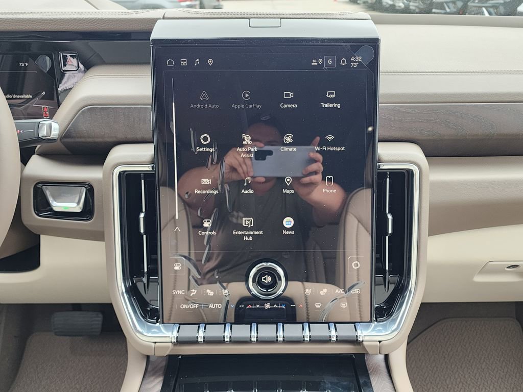 2026 GMC Yukon Denali - Photo 31